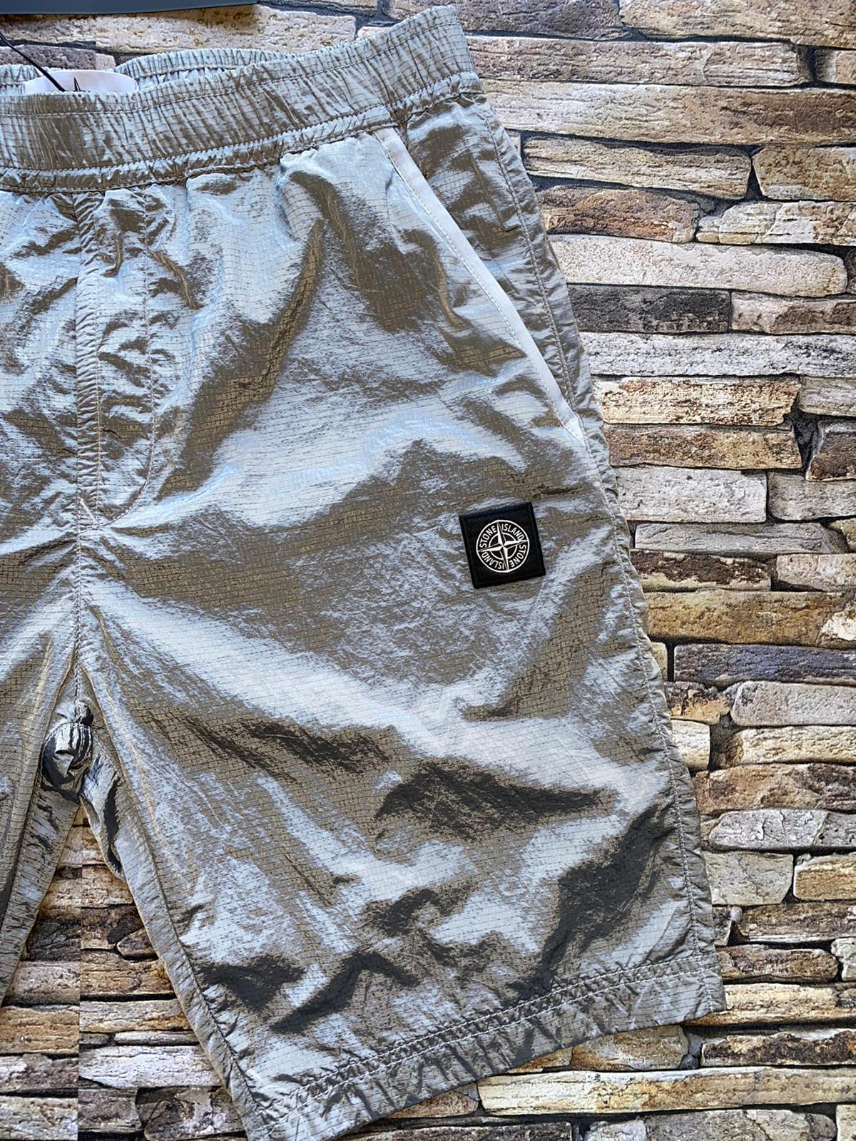 のオシャレな Stone - island Nylon Nylon Shorts Metal ACQUA metal shorts ...