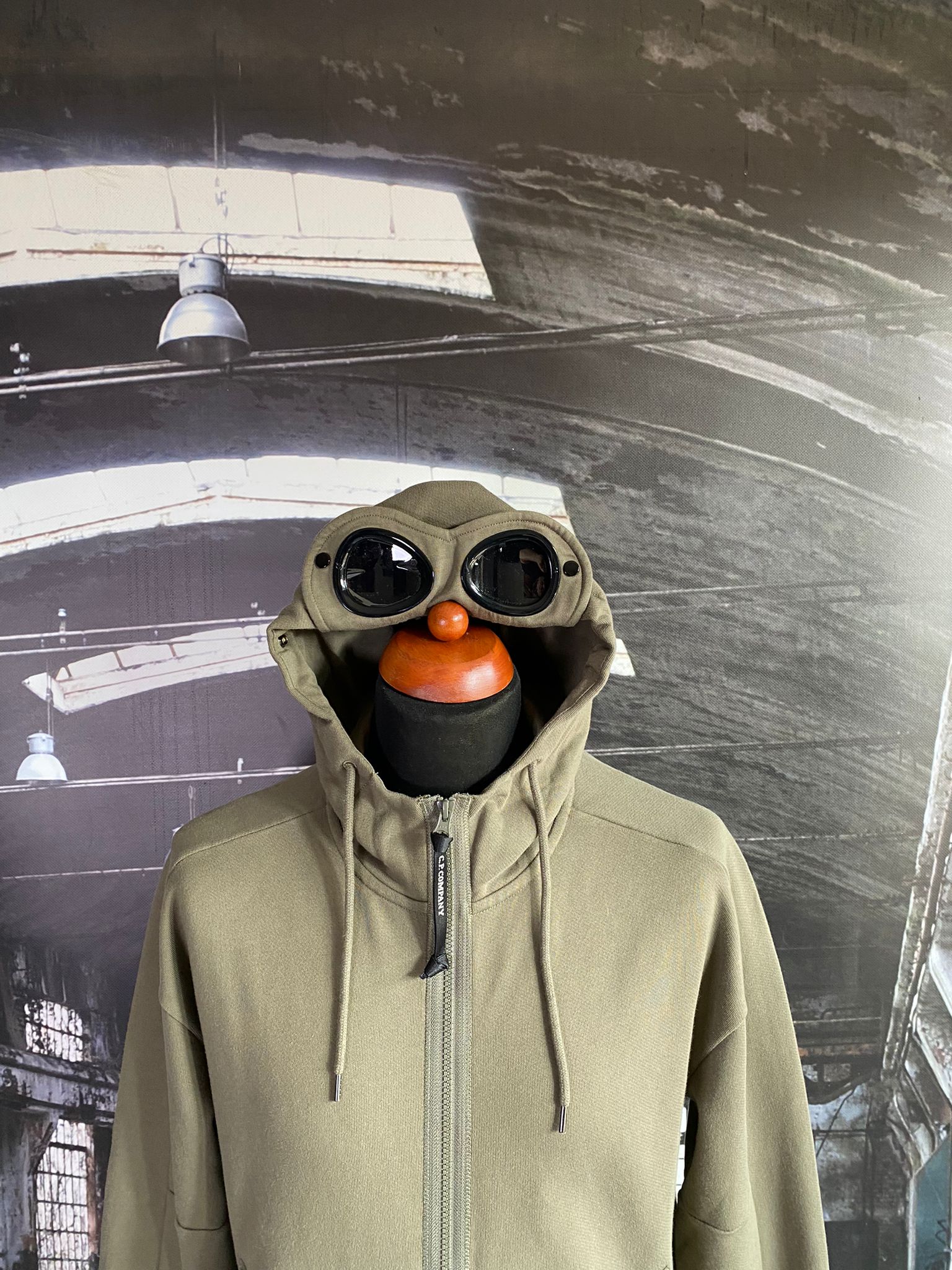 C.P. COMPANY DIAGONAL RAISED FLEECE GOGGLE HOODIE X Clothing