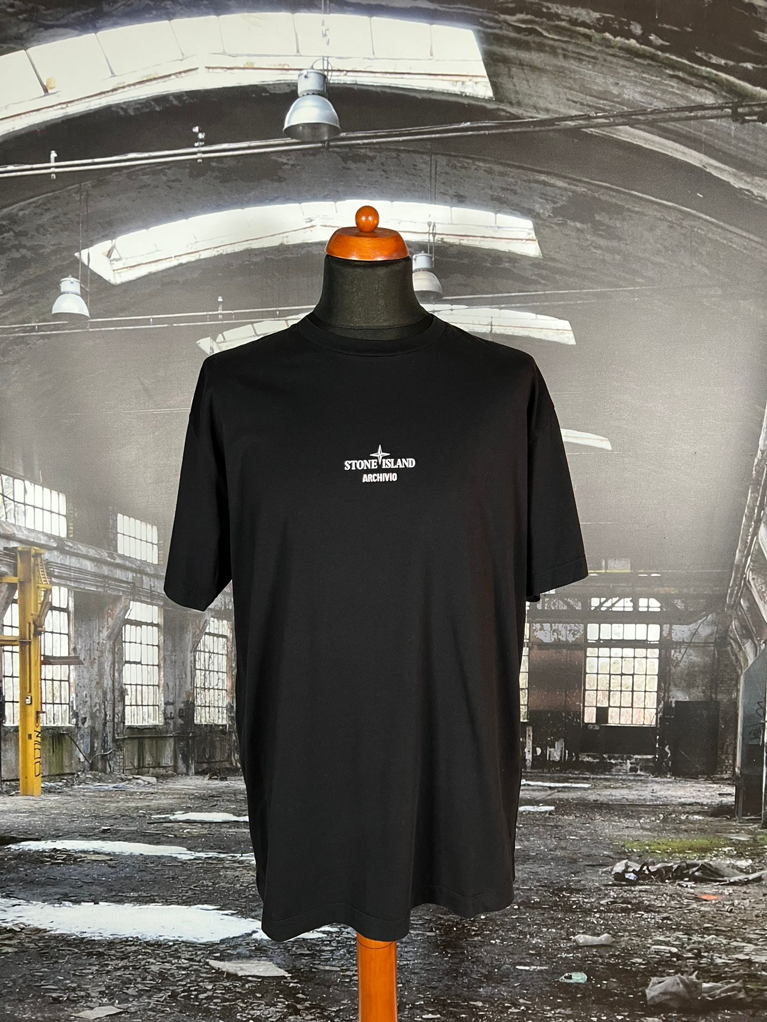 STONE ISLAND ARCHIVIO SHORT SLEEVE SHIRT - X Clothing
