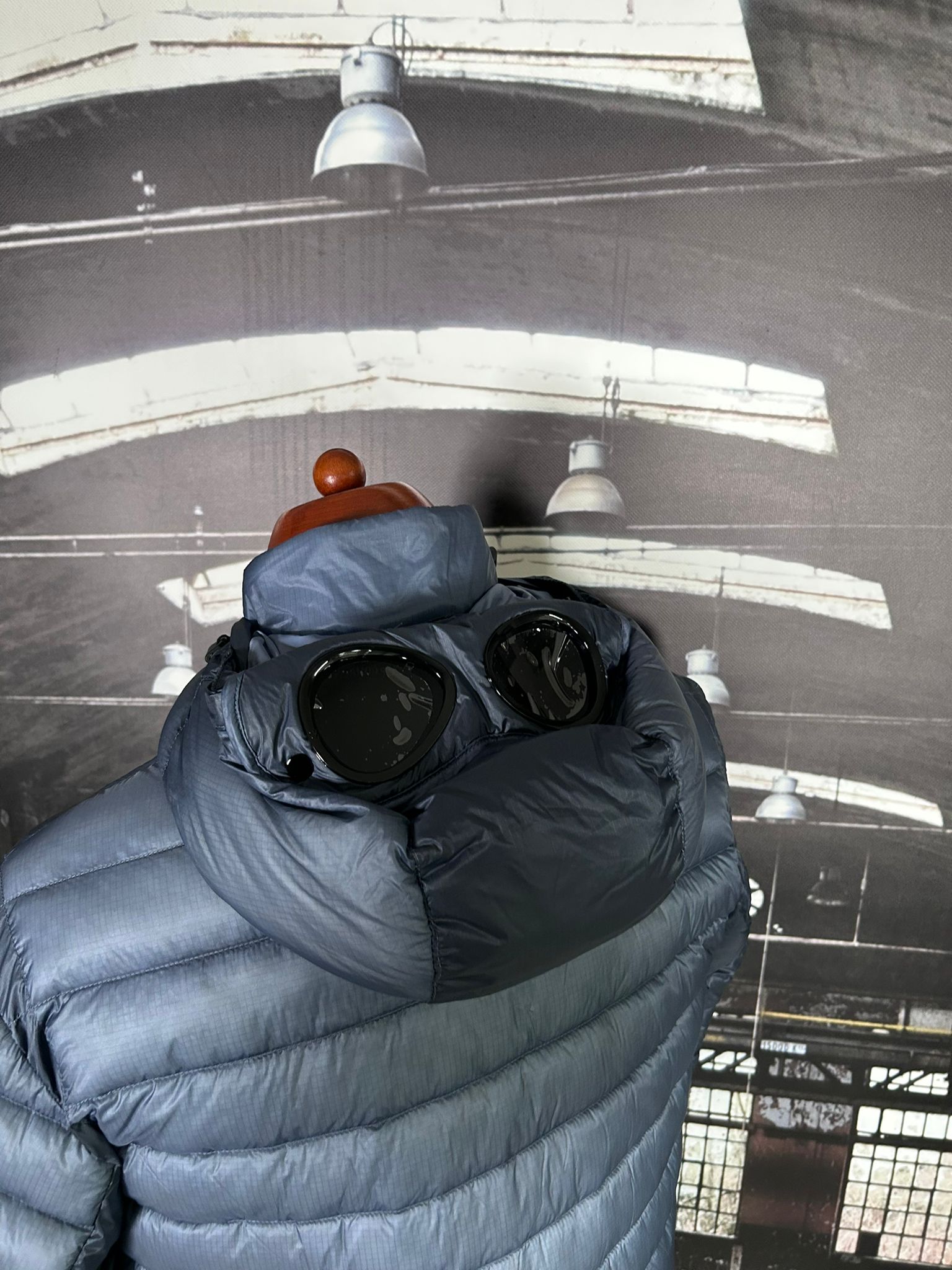 C.P. COMPANY DD SHELL GOGGLE DOWN JACKET - X Clothing