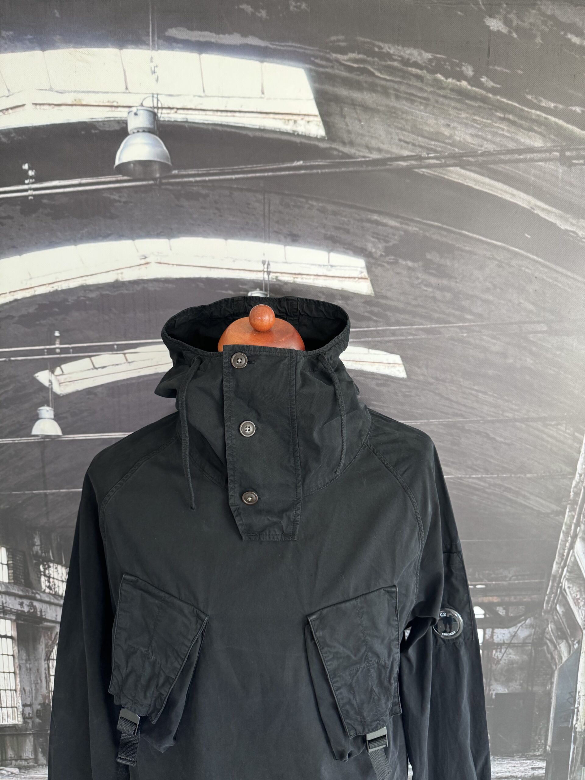 C.P. COMPANY GABARDINE HOODED LENS ANORAK - X Clothing