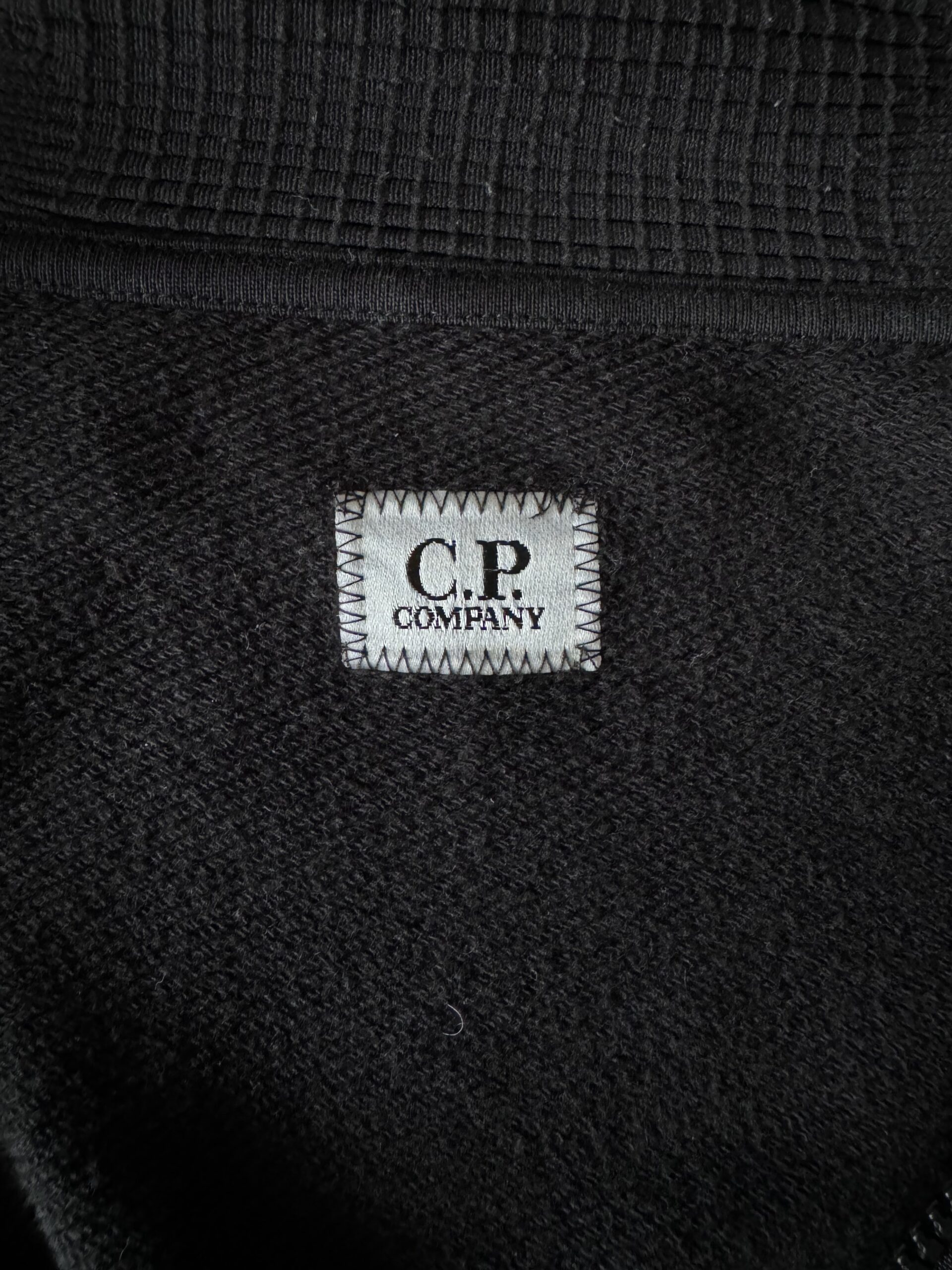 C.P. COMPANY NINJA LENS FULL ZIP SWEATSHIRT - X Clothing