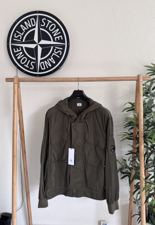 C.P. COMPANY CHROME R HOODED LENS JACKET