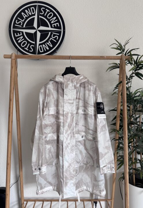 STONE ISLAND UV-REACTIVE SCAN CAMO ON NYLON RIPSTOP PARKA