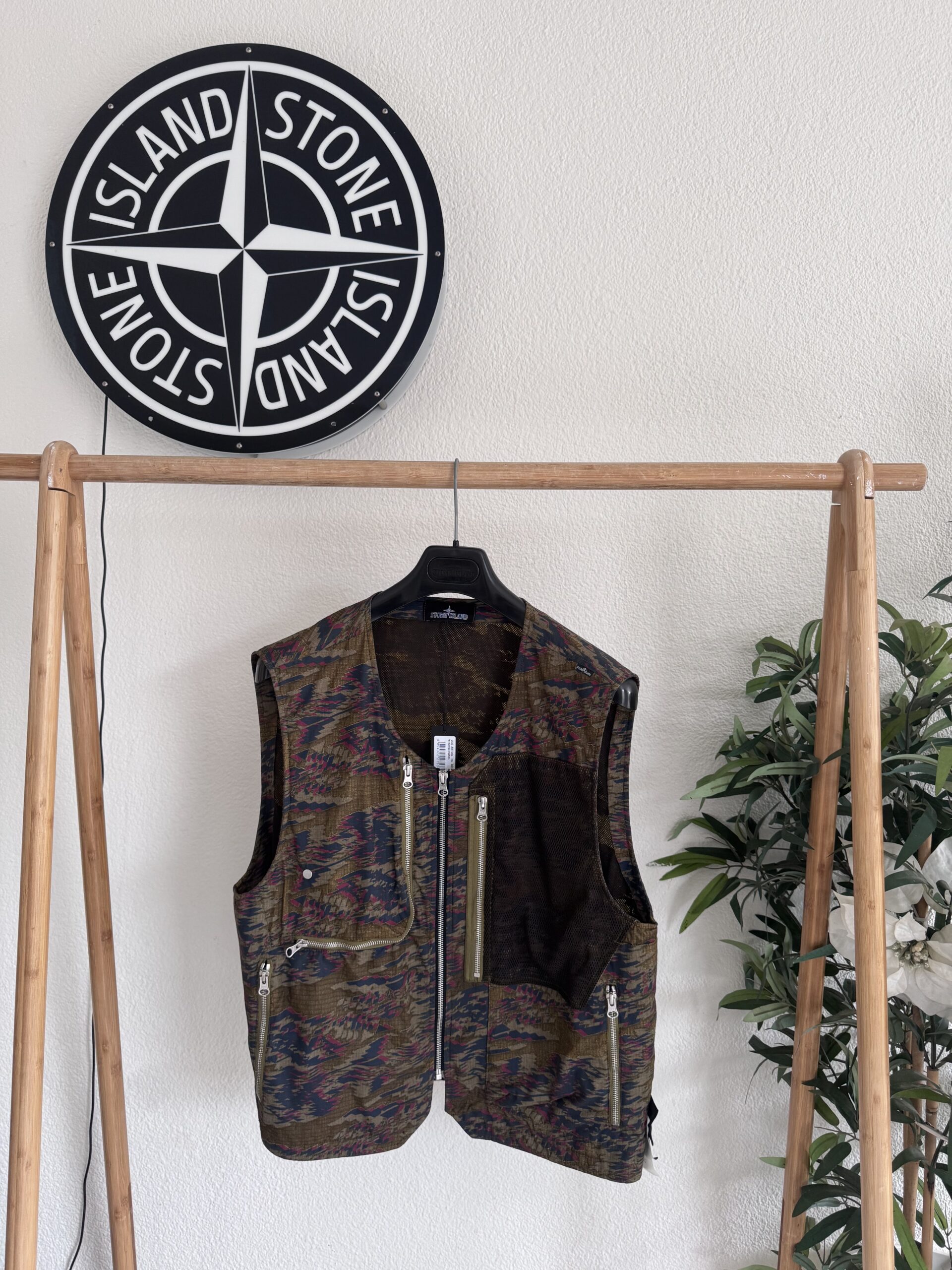 STONE ISLAND SHADOW PROJECT DPM RIPSTOP DEVORE GILET - X Clothing