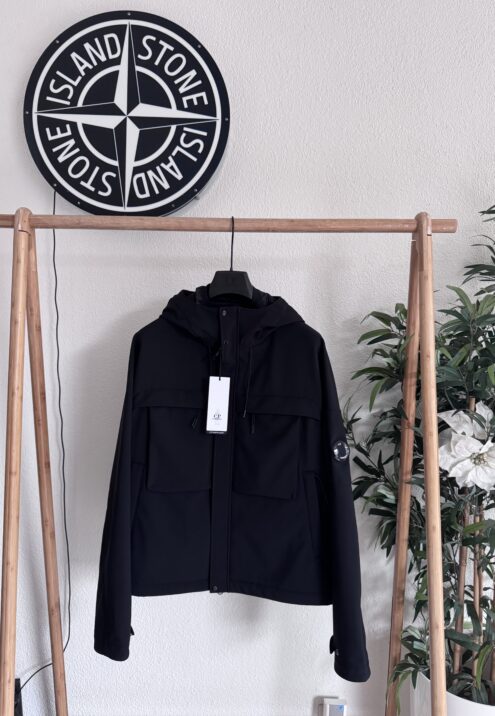 C.P. COMPANY SHELL R LENS JACKET